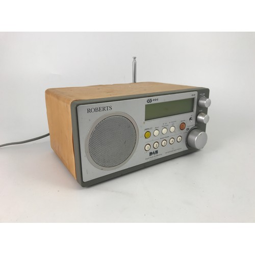 389 - ROBERTS DAB RADIO