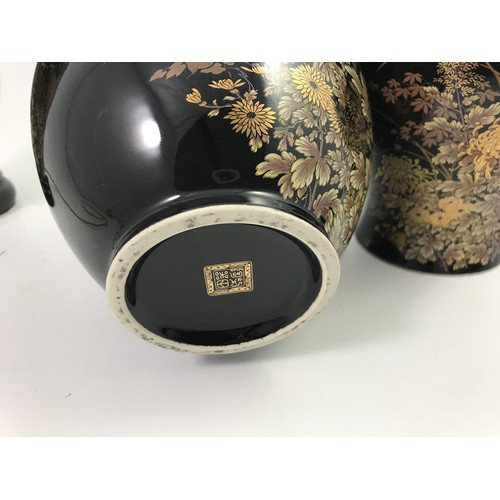 220 - BLACK GLAZED ORIENTAL STYLE LAMP, 2 MATCHING VASES AND OTHER SIMILAR BLACK GLAZED WARE