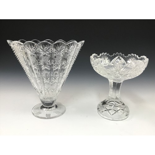 276 - GLASS BOWL ON UPTURNED STAND, 2 OTHER GLASS BOWLS AND A FAN SHAPED VASE