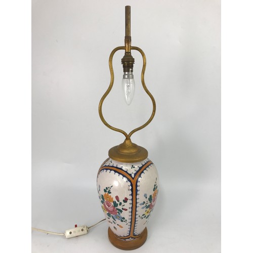 224 - PORCELAIN TABLE LAMP