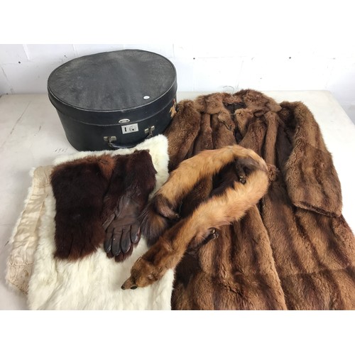 432 - MUSQUASH / MUSKRAT FUR COAT, WHITE RABBIT STOLE, PR. BEARSKIN GLOVES, AND A FERRET STOLE