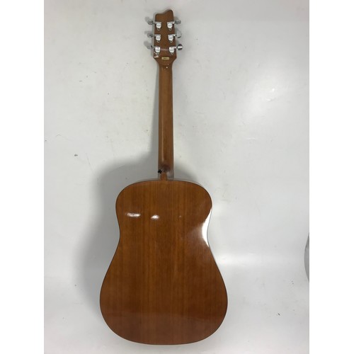 469 - GUITAR, A SAMICK MODEL NUMBER SW015D SERIAL NUMBER 93050002.