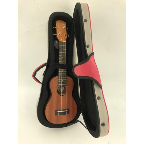 473 - CASED FENDER UKULELE U'UKU KIG SERIAL NUMBER IGU1113661, IN SOFT CASE.