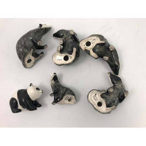 102 - BESWICK BADGER AND PANDA FIGURES