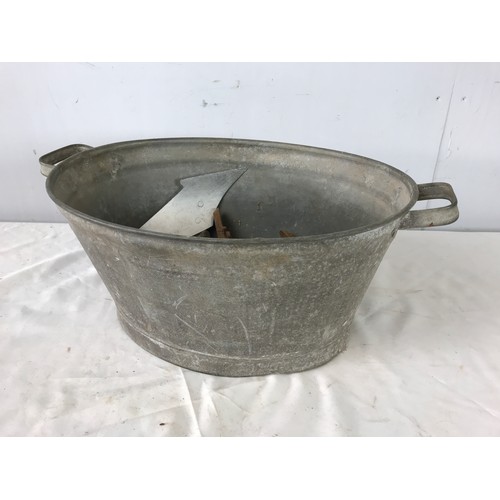 85 - GALVANISED BATH WITH COLLECTION OF BAMFORDS HARROW TIMES