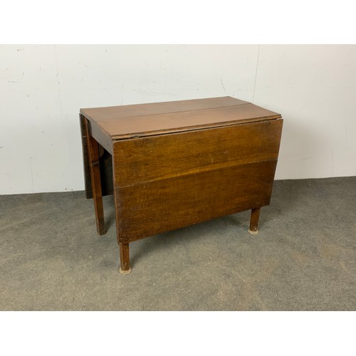 425 - OAK DROP LEAF TABLE, APPROX. 150 cm X 92 cm.