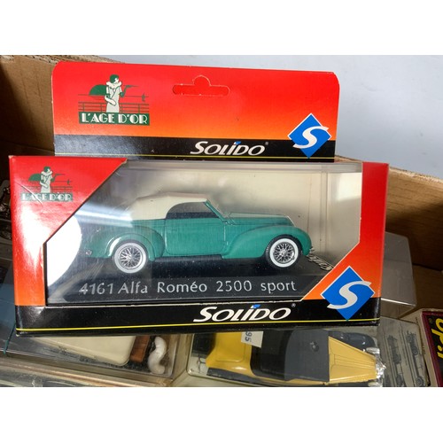 181 - SOLIDO, 12 PLASTIC BOXED MODELS, PLUS ORANGE CARD BOXED L’AGE D’OR 4161 ALFA ROMEO 2500 SPORT