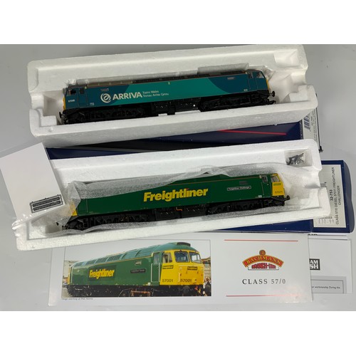 412 - BACHMANN 2 X CLASS 57 LOCOMOTIVES, 32-753 57011 FREIGHTLINER CHALLENGER, DCC READY, & 57315 IN ARRIV... 