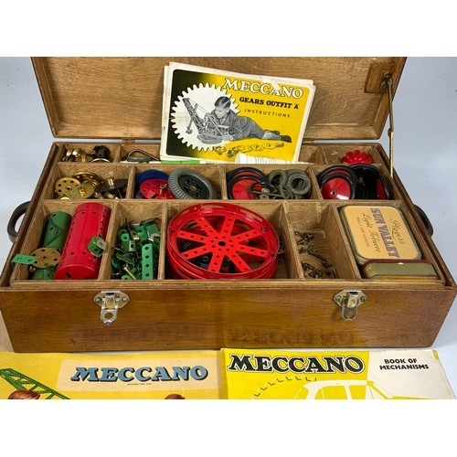 71 - BOXED CASED MECCANO SET, TWO DRAWS, PLUS MAGAZINES, BOOK OF MECHANISMS