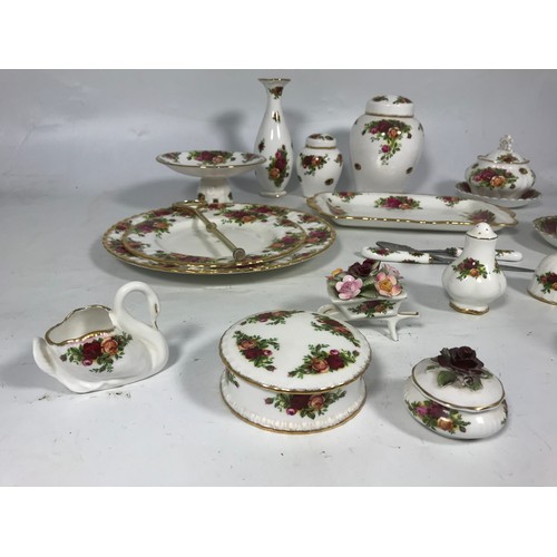 217 - COLLECTION OF ROYAL ALBERT OLD COUNTRY ROSES