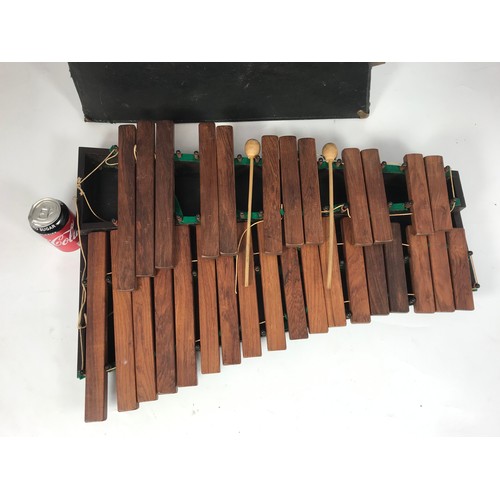 527 - ANTIQUE MARIMBA XYLOPHONE IN CASE