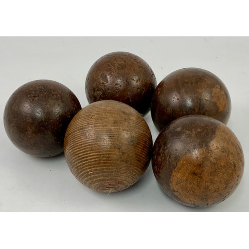 437 - BOWLING BALLS/ BOWLS