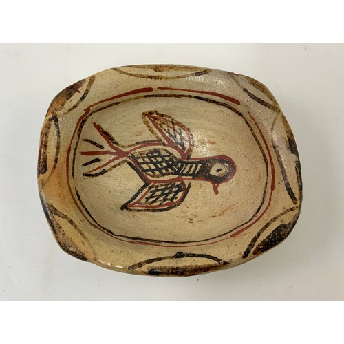 183 - PRIMITIVE TERRACOTTA BOWL WITH BIRD DECORATION, APPROX. 19.5 X 16 cm