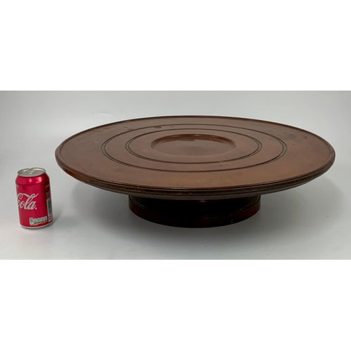 422 - LARGE AND IMPRESSIVE MAHOGANY LAZY SUSAN, APPROX. 60 cm dia.