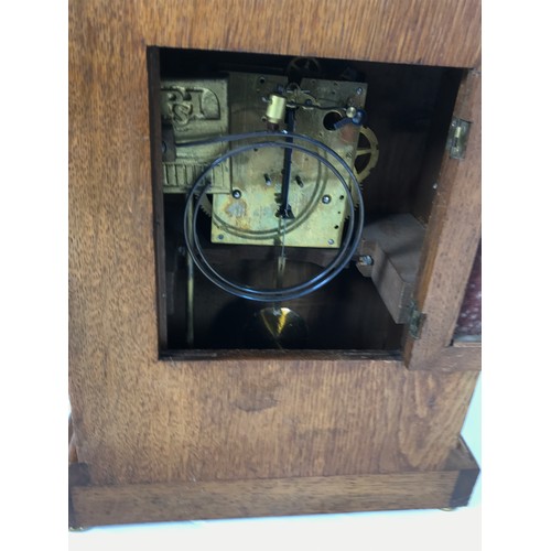 301 - OAK CASED 8 DAY MANTLE CLOCK HAVING INLAID DECORATION TO CASE, STRIKING MOVEMENT