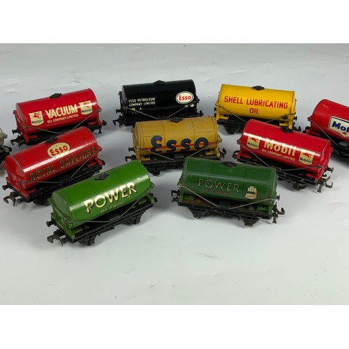 442 - 30 HORNBY DUBLO 3 RAIL PETROL TANK WAGONS, MOSTLY IN GOOD CONDITION. INC. A RARE POWER ETHYL WAGON, ... 