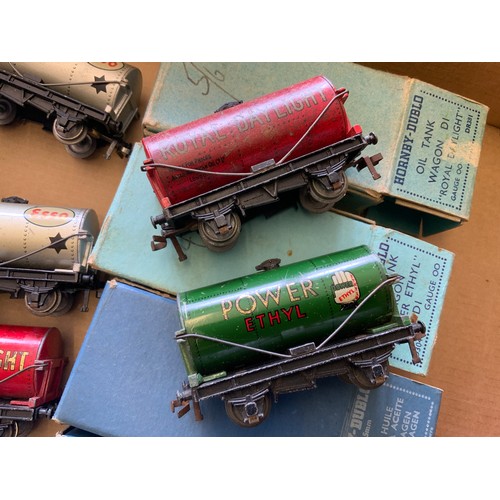 446 - HORNBY DUBLO, 2 VERY EARLY BLUE BOXED TANK WAGONS, POWER ETHYL WITH HAND & ROYAL DAYLIGHT, PLUS 12 L... 