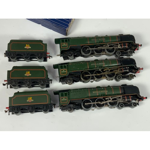 473 - HORNBY DUBLO, 3 X 46232 DUCHESS OF MONTROSE, IN BR GREEN