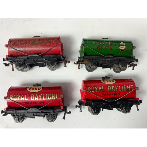 446 - HORNBY DUBLO, 2 VERY EARLY BLUE BOXED TANK WAGONS, POWER ETHYL WITH HAND & ROYAL DAYLIGHT, PLUS 12 L... 