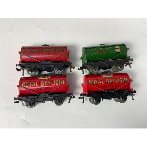 446 - HORNBY DUBLO, 2 VERY EARLY BLUE BOXED TANK WAGONS, POWER ETHYL WITH HAND & ROYAL DAYLIGHT, PLUS 12 L... 