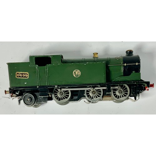 477 - EARLY HORNBY DUBLO, 0-6-2 TANK LOCOMOTIVE 6699 IN GWR SHIRT BUTTON LIVERY, U/B