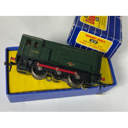 487 - HORNBY DUBLO 3R CLASS 08 LOCOMOTIVE, IN BOXED CONDITION,  3231 0-6-0 SHUNTER, D3763