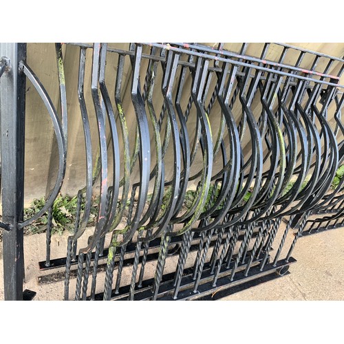 16 - 8 WROUGHT IRON FENCING RAILS, BETWEEN APPROX. 100 & 120 cm EACH