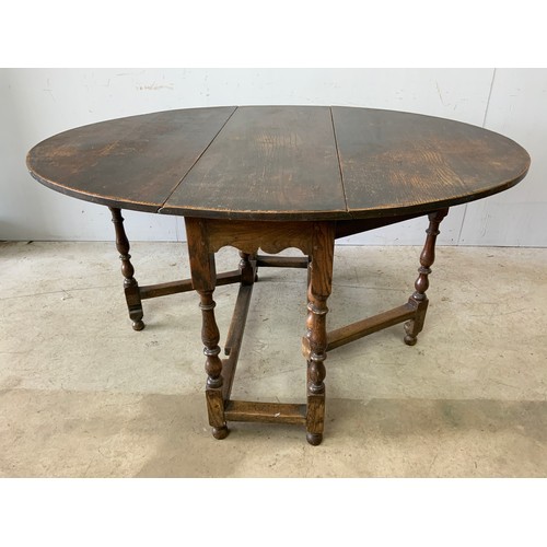 291 - OAK VICTORIAN GATE LEG DINING TABLE