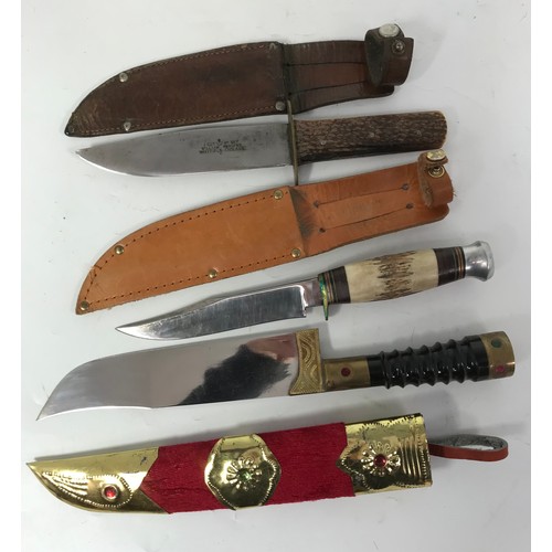 136 - COLLECTION OF 3 KNIVES INC SHEAF / BOWIE KNIFES