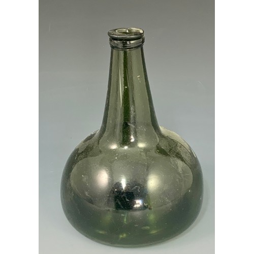 127 - 18TH CENTURY GREEN GLASS ONION SHAPED WINE BOTTLE