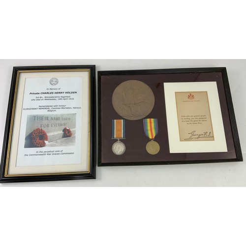 160 - FRAMED SET OF WW1 MEDALS, VICTORY AND WAR MEDAL, PLUS DEATH PLAQUE, TO CHARLES HENRY HOLDEN AND LETT... 