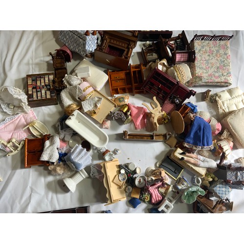 38 - DOLLS HOUSE & A GOOD SELECTION OF ASSORTED DOLLS HOUSE FURNITURE