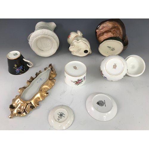 117 - MISC. CHINA AND PORCELAIN TO INCLUDE RELIEF DECORATED PARIAN WARE JUG, WORCESTER, MINTON, CHARACTER ... 