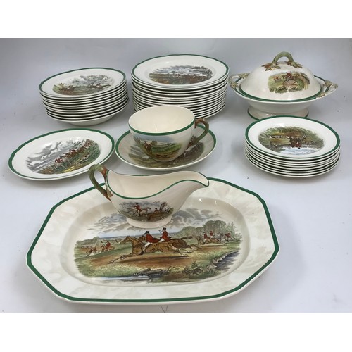 153 - LARGE QUANTITY OF COPELAND SPODE DINNER WARE WITH HUNT RELATED DECORATION – HERRING HUNT SCENES