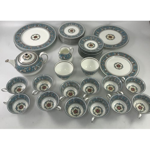 146 - WEDGWOOD FLORENTINE, PART DINNER SERVICE IN GOOD OVERALL CONDITION