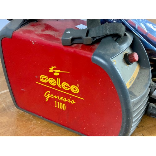 204 - SELCO GENESIS 1100 PORTABLE SINGLE PHASE WELDER TOGETHER WITH A SMALL COMPRESSOR