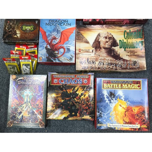 158 - MISC. FANTASY AND OTHER GAMES AND ACTION FIGURES INC. WARHAMMER, DUNGEONS AND DRAGONS