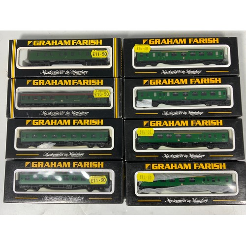 220 - GRAHAM FARISH 8 X BOXED MK 1 COACHES, ALL BR SOUTHERN REGION GREEN,