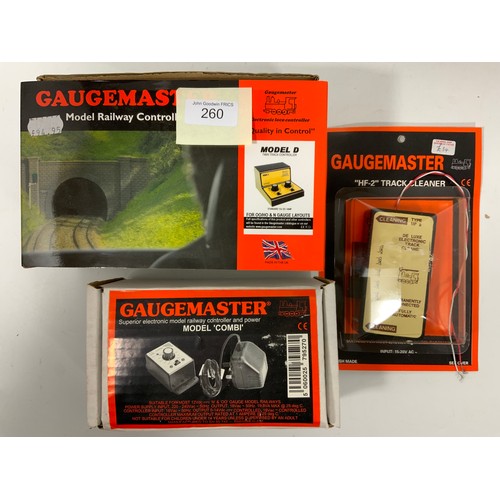 260 - GAUGEMASTER MODEL D TRACK CONTROLLER, MODEL COMBI AND HF2 TRACK CLEANER