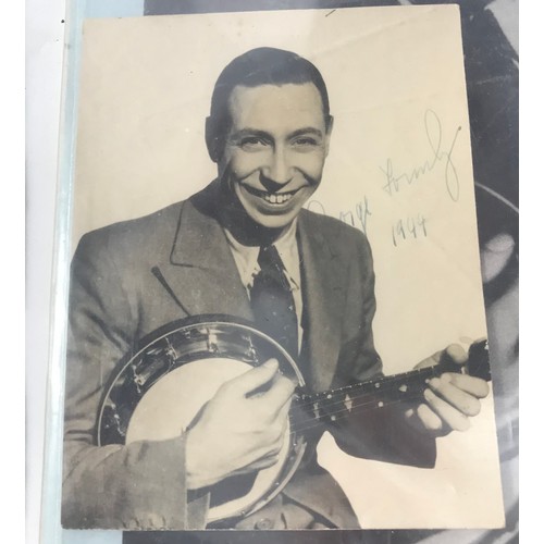 309 - RECORDS, MIXED EASY LISTENING, PLUS GEORGE FORMBY ALBUM & A SIGNED PHOTO OF GEORGE FORMBY DATED 1944