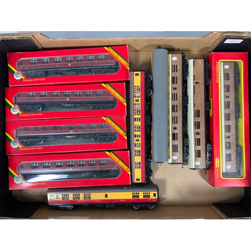 271 - HORNBY, TRIANG HORNBY 1 BOXED & 2 U/.B TEAK COACHES, 4 BOXED LM COACHES & 3 MK1’S IN BLOOD & CUSTARD