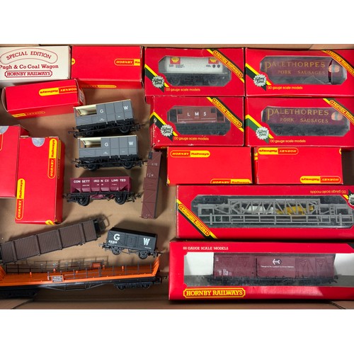 265 - HORNBY BOXED FREIGHT STOCK X13 & 7 U/B WAGONS