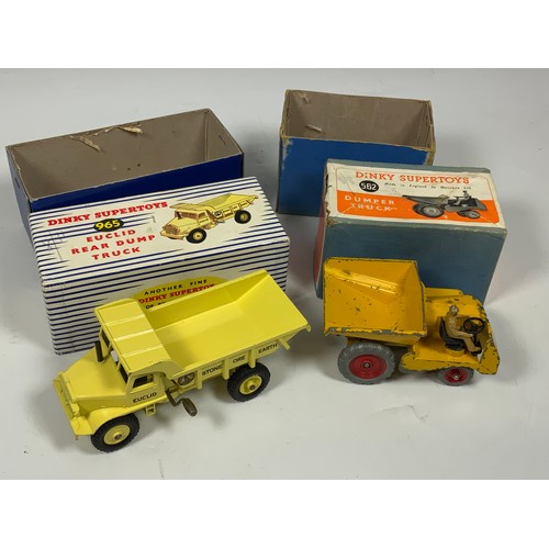 181 - DINKY SUPERTOYS, TWO GOOD BOXED MODELS, 562 DUMPER TRUCK & 965 EUCLID REAR DUMP TRUCK