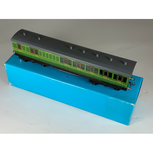 506 - ACE TRAINS, BOXED SOUTHERN RAILWAY BRAKE COACH, LINED GREEN. VGC