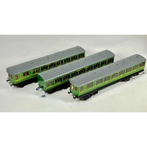 508 - ACE TRAINS BOXED 0 GAUGE EMU SET IN LINED SOUTHERN RAILWAY GREEN, V. GOOD CONDITION