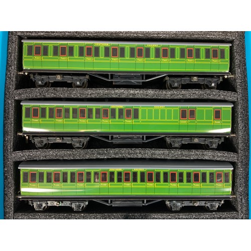 507 - ACE TRAINS O GAUGE BOXED THREE COACH SET SOUTHERN REGION, C/L SR, VERY GOOD CONDITION