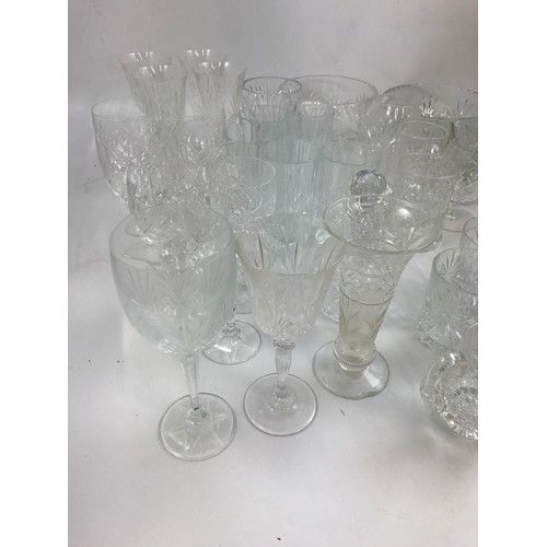 174 - LARGE COLLECTION OF GLASS. WARE