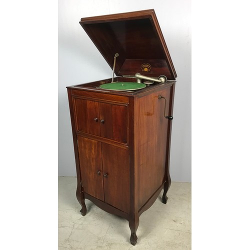 336 - CABINET GRAMOPHONE