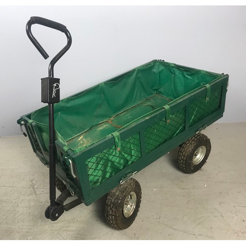 471 - GARDEN TROLLEY ( BED 93cm x  48cm )