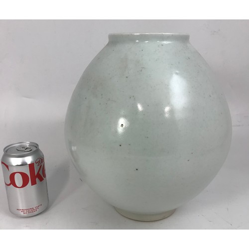 170 - LARGE ORIENTAL VASE 30cm TALL